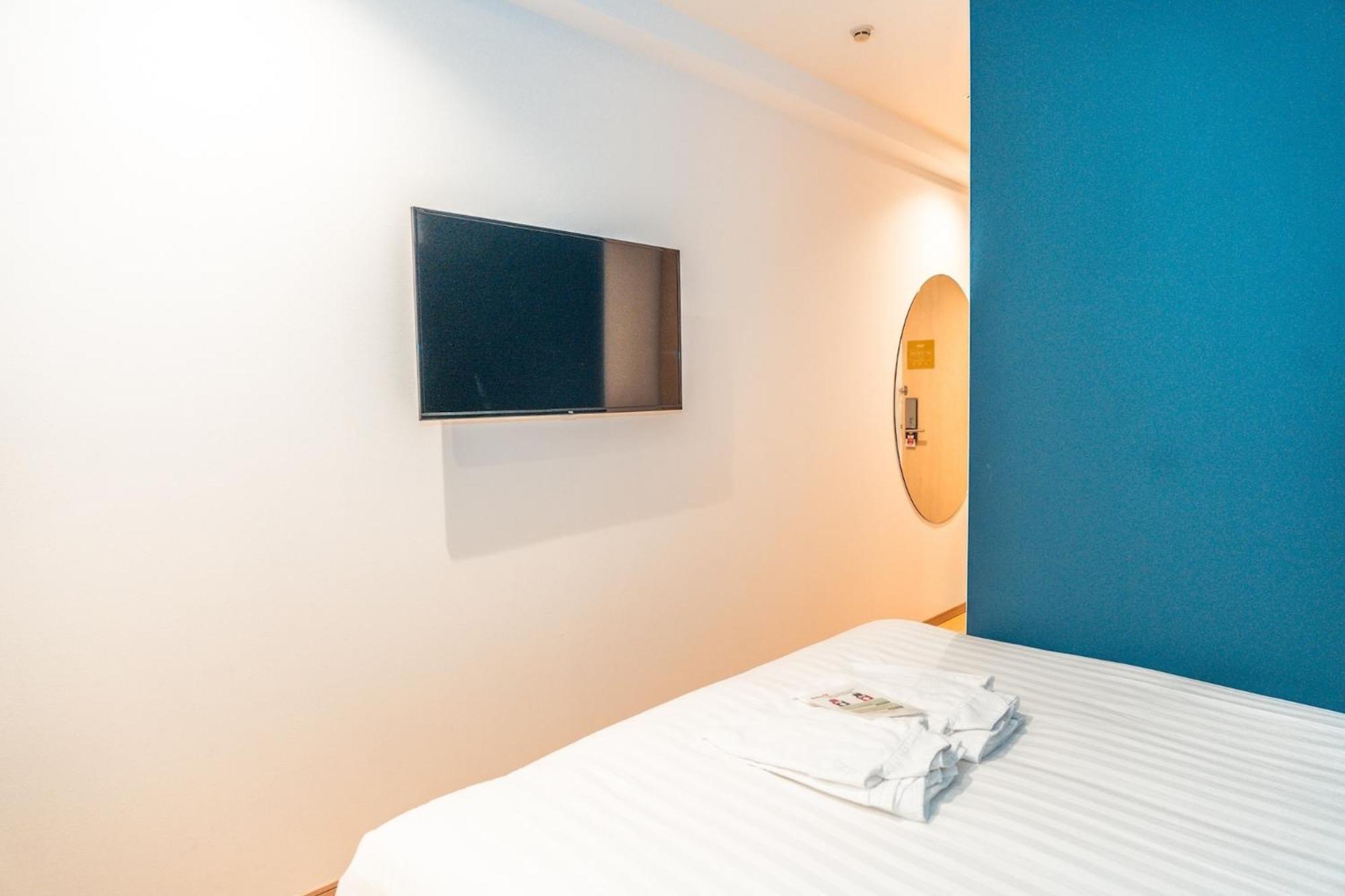 Travelodge Honmachi Ōsaka Exterior foto